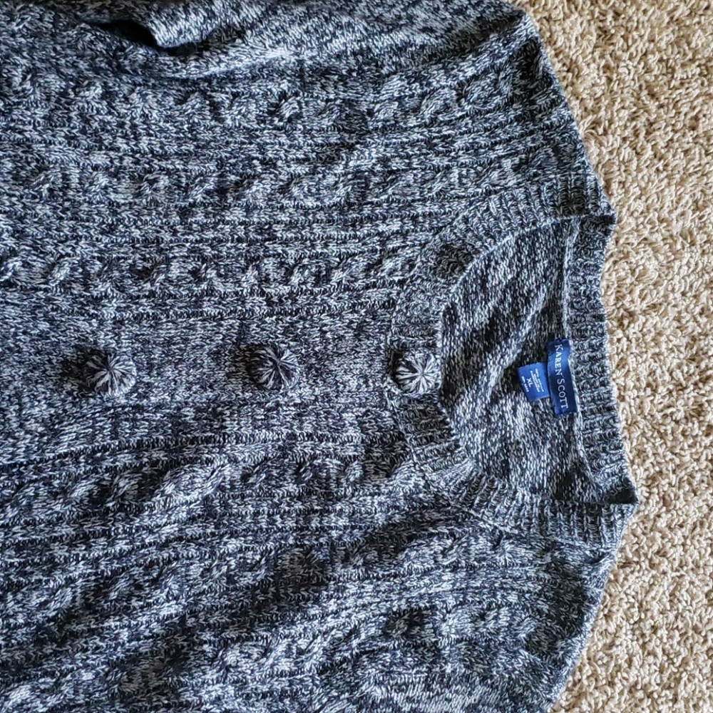 Sweater - Picture 3 of 4